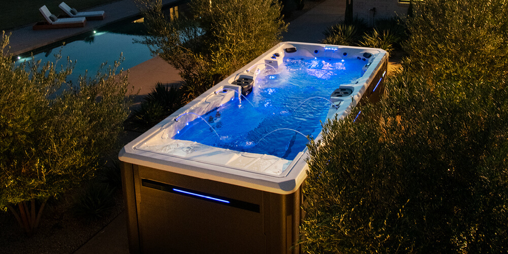 Signature pro with LED lights on and water features.